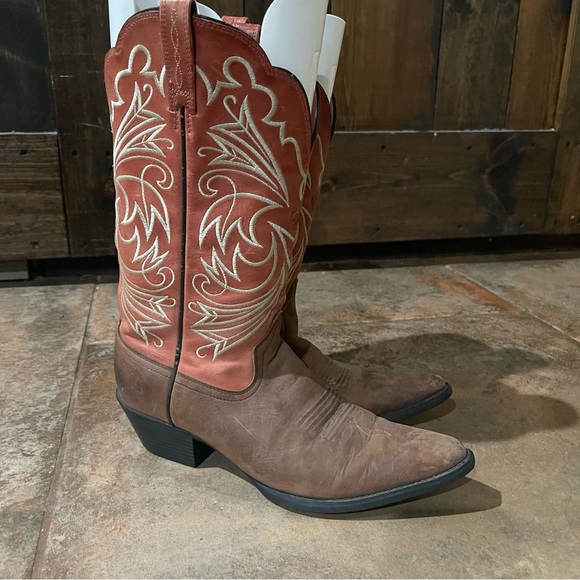 Ariat Shoes - Ariat Women’s 9.5B Brown Rose Coral Leather Pointed Toe Pull On Cowgirl Boots